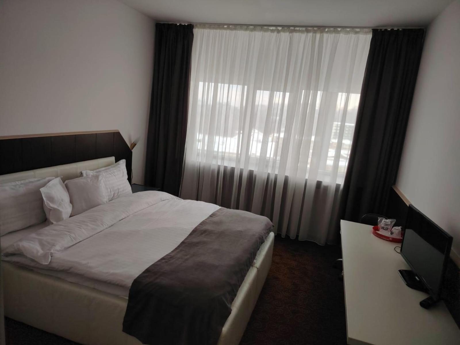 Hotel Bucovina Suceava Exterior foto