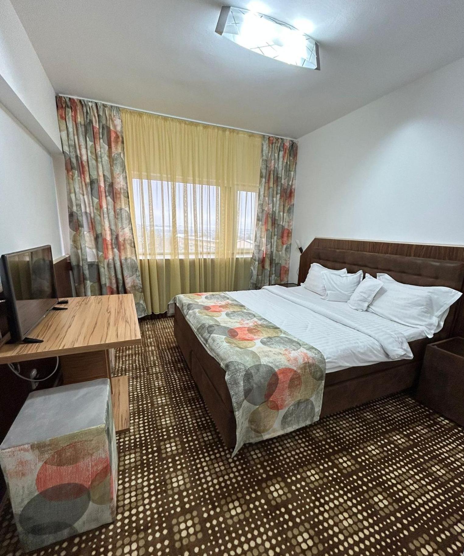 Hotel Bucovina Suceava Exterior foto