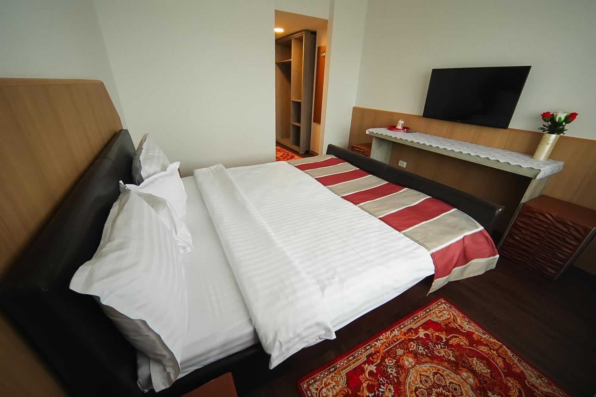 Hotel Bucovina Suceava Exterior foto